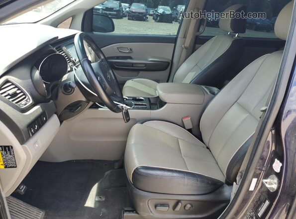 KNDMB5C11L6642239 2020 KIA SEDONA Blue Front interior view