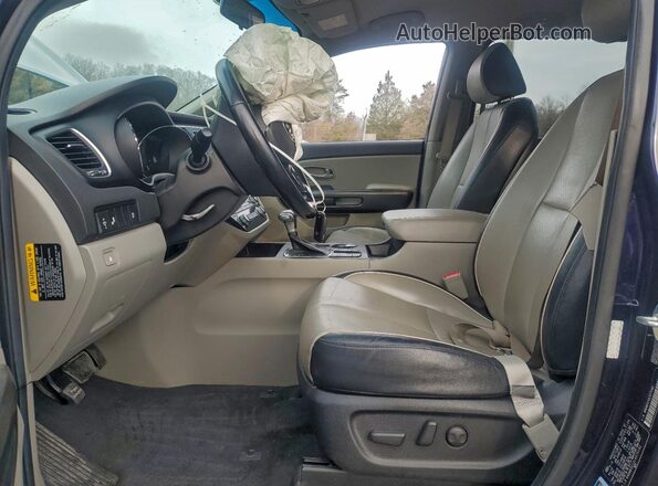 KNDMB5C12L6575182 2020 KIA SEDONA Blue Widok wnętrza z przodu