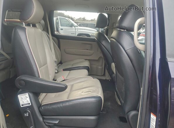 KNDMB5C12L6575182 2020 KIA SEDONA Blue Widok wnętrza z tyłu