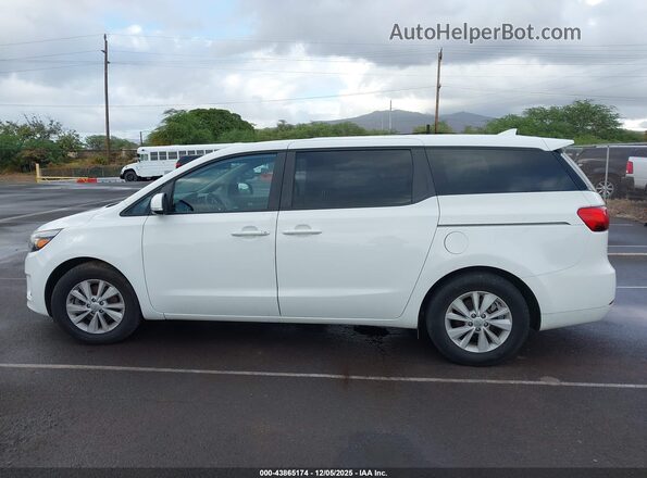 KNDMB5C15J6378858 2018 KIA SEDONA White 