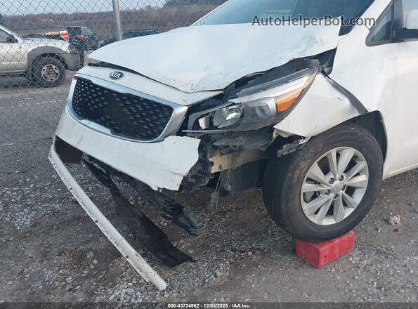 KNDMB5C18G6103705 2016 KIA SEDONA Белый Вид спереди