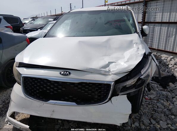 KNDMB5C18G6103705 2016 KIA SEDONA Белый Вид задней части салона