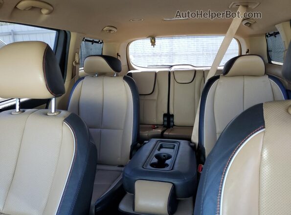 KNDMB5C1XJ6382601 2018 KIA SEDONA White 