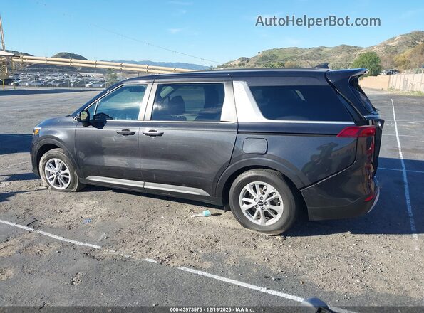 KNDNB4H35P6237984 2023 KIA CARNIVAL MPV Серый Вид задней части салона