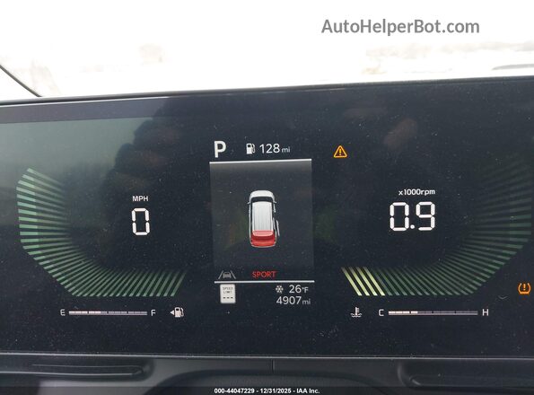 KNDNC5K33T6568052 2026 KIA CARNIVAL MPV Silver უკანა სავარძლების ხედი