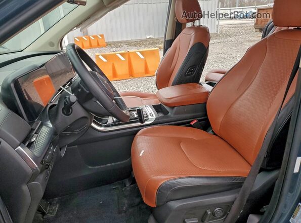 KNDNE5H30R6326491 2024 KIA CARNIVAL Blue Widok wnętrza z przodu