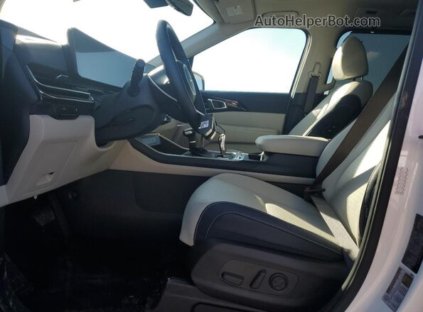 KNDNE5K34S6497517 2025 KIA CARNIVAL White წინა სალონის ხედი