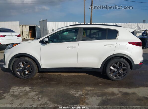 KNDP63AC3N7983942 2022 KIA SPORTAGE White Rear interior view