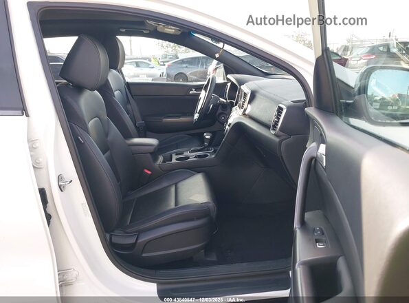 KNDP63AC3N7983942 2022 KIA SPORTAGE White Front interior view
