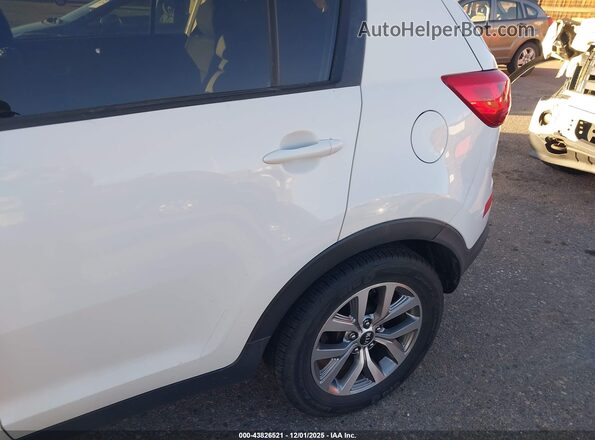 KNDPBCAC6G7814870 2016 KIA SPORTAGE White Դիմացի տեսք