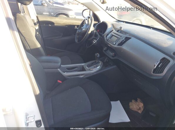 KNDPBCAC6G7814870 2016 KIA SPORTAGE White Սալոնի դիմացի տեսք