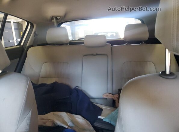 KNDPM3AC2H7299281 2017 KIA SPORTAGE Silver Вид задніх сидінь