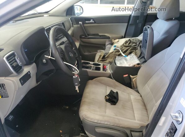 KNDPM3AC2H7299281 2017 KIA SPORTAGE Silver Вид салону спереду