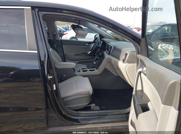 KNDPMCAC0J7436207 2018 KIA SPORTAGE Black წინა სალონის ხედი