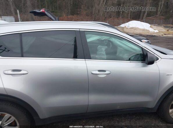 KNDPMCAC0K7541119 2019 KIA SPORTAGE Silver Вид задньої частини салону
