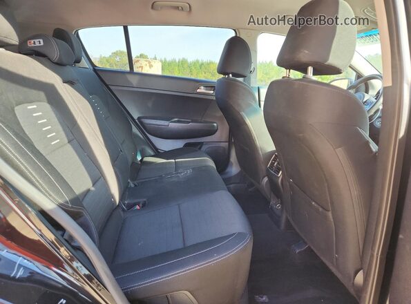 KNDPMCAC4J7404389 2018 KIA SPORTAGE Black 