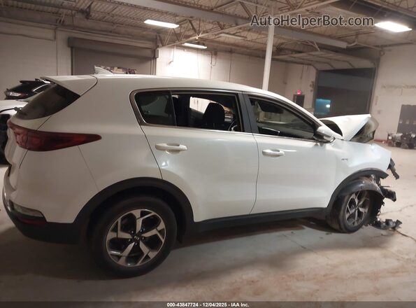 KNDPMCAC4M7905223 2021 KIA SPORTAGE White 