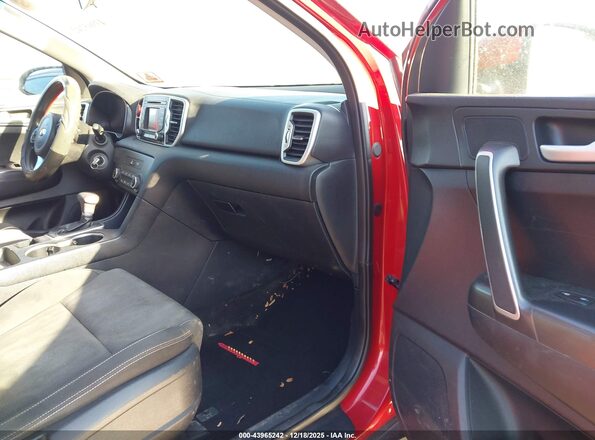 KNDPMCAC8K7494132 2019 KIA SPORTAGE Red Front interior view