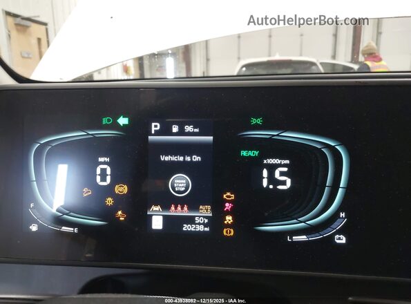 KNDPVCAG0P7082178 2023 KIA SPORTAGE HYBRID White Vista de los asientos traseros