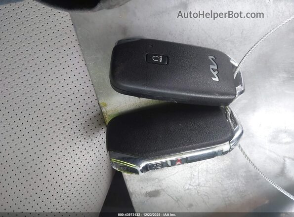 KNDPVCAG1P7066748 2023 KIA SPORTAGE HYBRID Black Vista del salpicadero