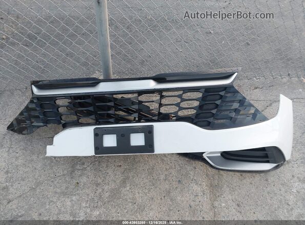 KNDPVCAG6P7025869 2023 KIA SPORTAGE HYBRID White 