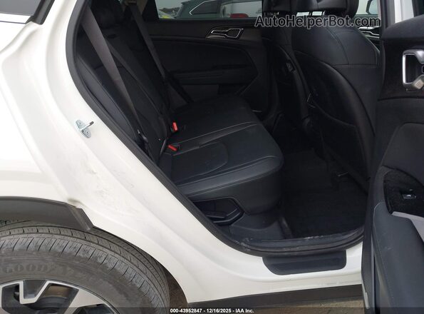 KNDPVCAG6P7099096 2023 KIA SPORTAGE HYBRID White VIN կոդի պիտակի տեսք