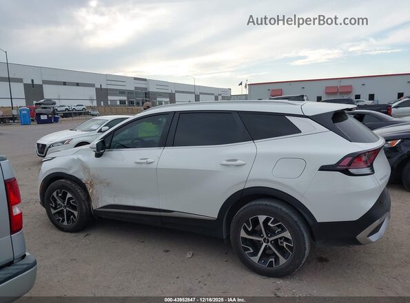KNDPVCAG6P7099096 2023 KIA SPORTAGE HYBRID White Սալոնի 360 աստիճան տեսք