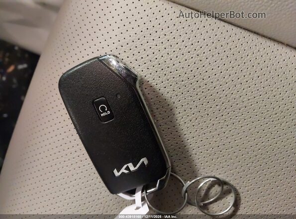 KNDPVCAG9P7075746 2023 KIA SPORTAGE HYBRID Blue Vista del salpicadero