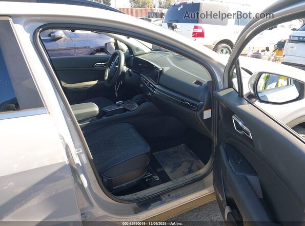 KNDPVDDG3T7278398 2026 KIA SPORTAGE HYBRID Gray Widok wnętrza z przodu