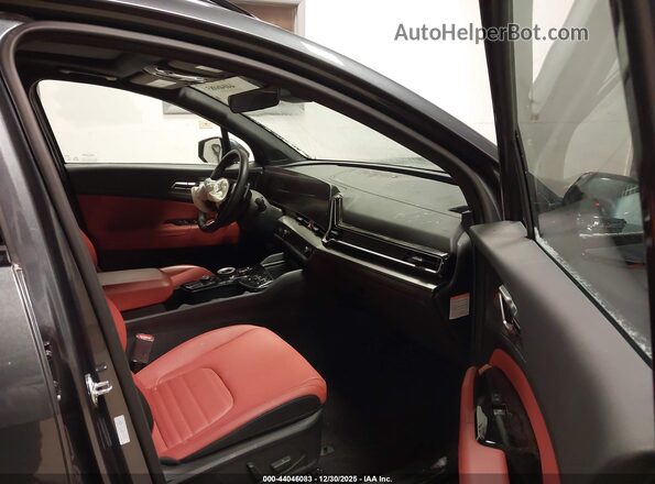 KNDPXCDG0S7257916 2025 KIA SPORTAGE HYBRID Gray წინა სალონის ხედი