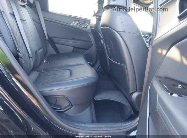 KNDPYDAH9P7061691 2023 KIA SPORTAGE PLUG-IN HYBRID Black Widok naklejki z numerem VIN