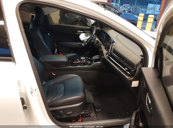 KNDPZDAH2P7034569 2023 KIA SPORTAGE PLUG-IN HYBRID White წინა სალონის ხედი