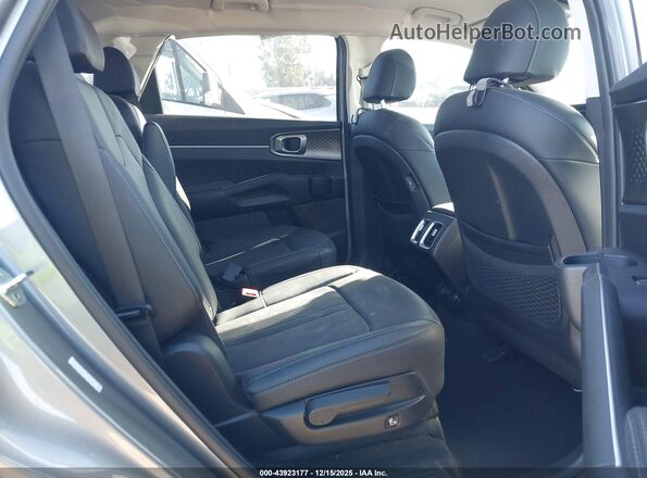 KNDRH4LG5N5062004 2022 KIA SORENTO HYBRID Gray 