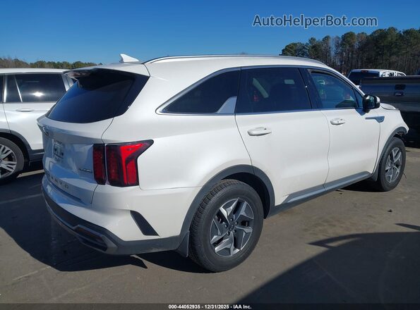 KNDRH4LG7M5050970 2021 KIA SORENTO HYBRID White Հետևի աջ