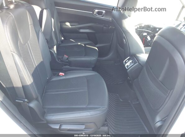 KNDRH4LG8P5175593 2023 KIA SORENTO HYBRID Белый Вид наклейки с VIN-кодом