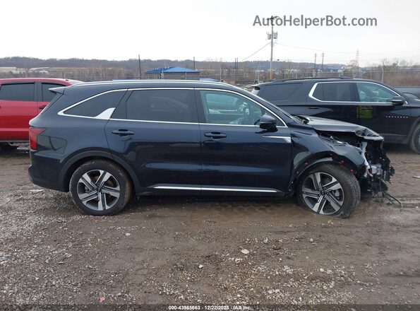 KNDRKDLG8P5220193 2023 KIA SORENTO HYBRID Black Rear interior view