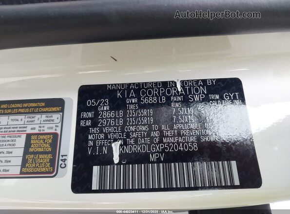 KNDRKDLGXP5204058 2023 KIA SORENTO HYBRID White ძრავის განყოფილების ხედი