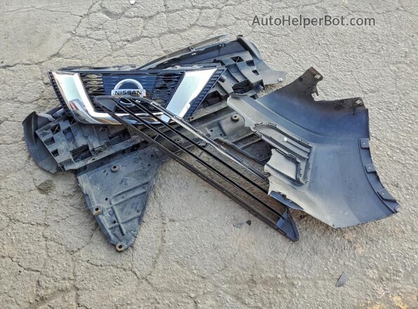 KNMAT2MV0HP589048 2017 NISSAN ROGUE Серебряный Вид подкапотного пространства