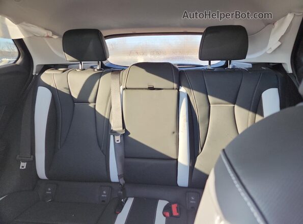 LRBFZLE45SD080922 2025 BUICK ENVISION Silver უკანა სავარძლების ხედი