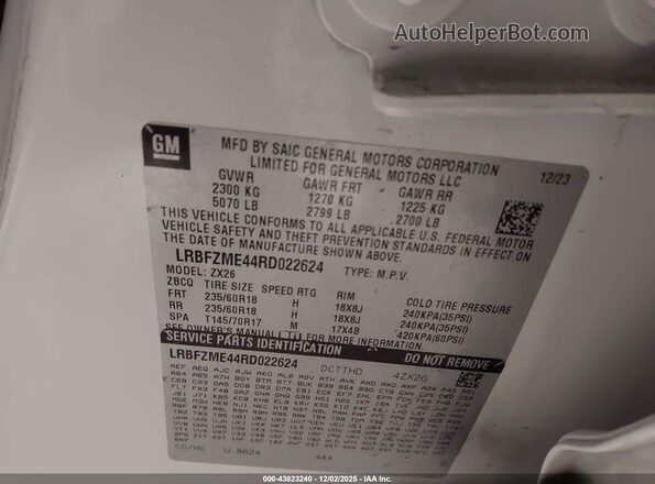 LRBFZME44RD022624 2024 BUICK ENVISION White 