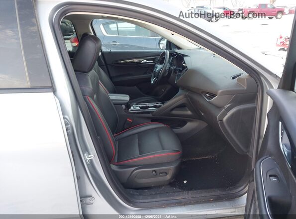 LRBFZPR48PD080633 2023 BUICK ENVISION Beige Вид салону спереду