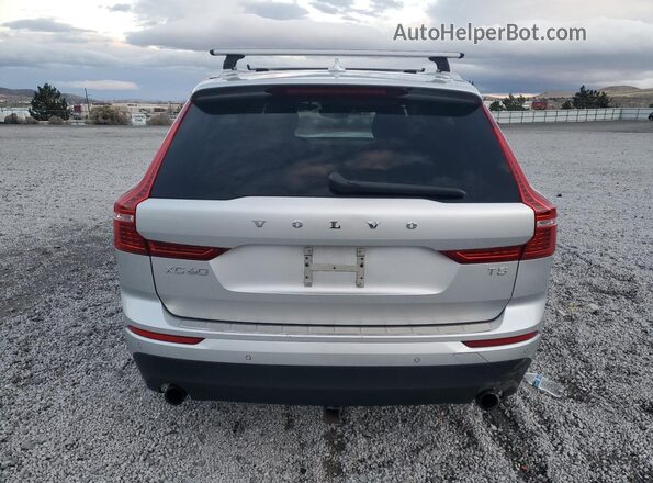 LYV102RK3JB097218 2018 VOLVO XC60 Silver 