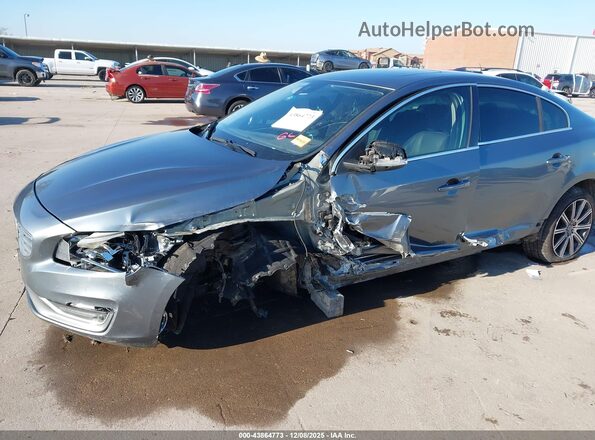LYV402HK3JB179061 2018 VOLVO S60 INSCRIPTION Gray Front view