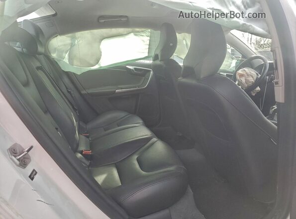 LYV402TK3JB168651 2018 VOLVO S60 White Հետևի նստատեղերի տեսք