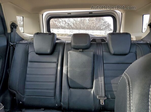 MAJ6S3KL3MC403607 2021 FORD ECOSPORT Silver Rear seats view