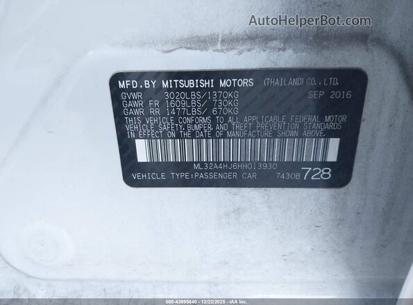 ML32A4HJ6HH013930 2017 MITSUBISHI MIRAGE White Widok komory silnika