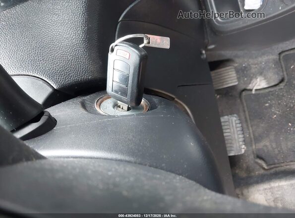 ML32F3FJ7HHF18716 2017 MITSUBISHI MIRAGE G4 Red Vista del salpicadero