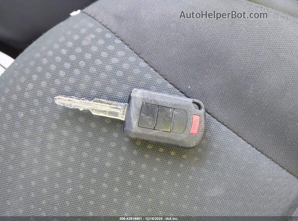 ML32F3FJXJHF15797 2018 MITSUBISHI MIRAGE G4 Silver წინა პანელის ხედი