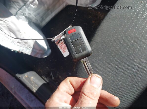 ML32FUFJ2PHF00368 2023 MITSUBISHI MIRAGE G4 White Vista del salpicadero