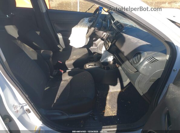 ML32FUFJ2PHF00368 2023 MITSUBISHI MIRAGE G4 White Vista interior delantera